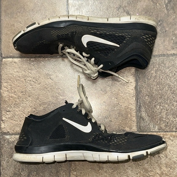 Nike Size 7.5 - Picture 2 of 7